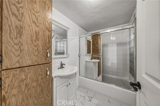 3990 Manchester Avenue, Clearlake