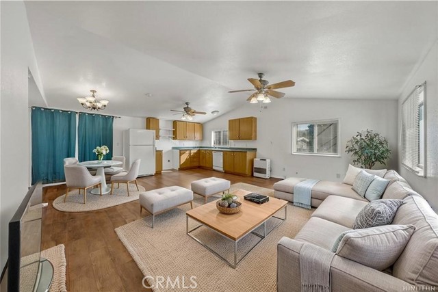 3990 Manchester Avenue, Clearlake