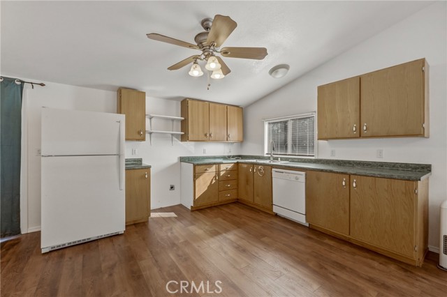 3990 Manchester Avenue, Clearlake