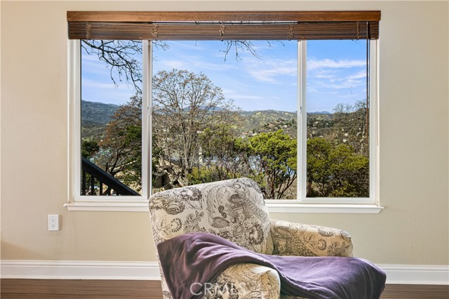 17444 Meadow View Drive, Hidden Valley Lake