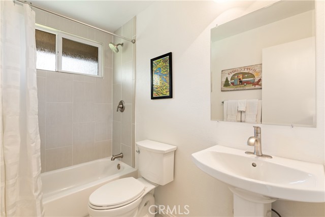 17444 Meadow View Drive, Hidden Valley Lake