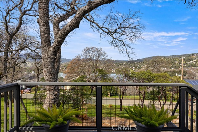 17444 Meadow View Drive, Hidden Valley Lake