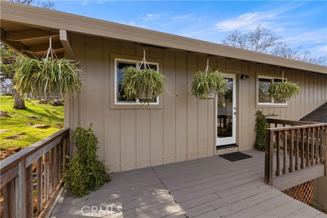 17444 Meadow View Drive, Hidden Valley Lake