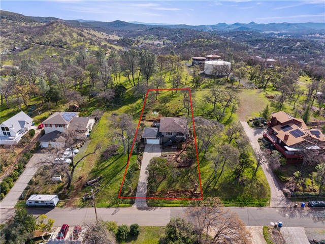 17444 Meadow View Drive, Hidden Valley Lake