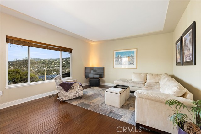 17444 Meadow View Drive, Hidden Valley Lake