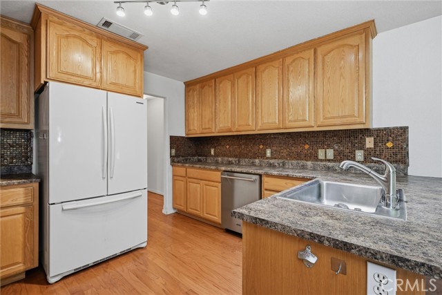 3137 Riviera Heights Drive, Kelseyville
