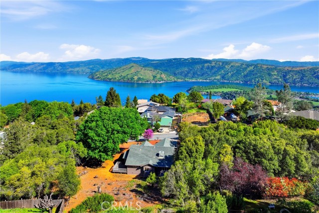 3137 Riviera Heights Drive, Kelseyville