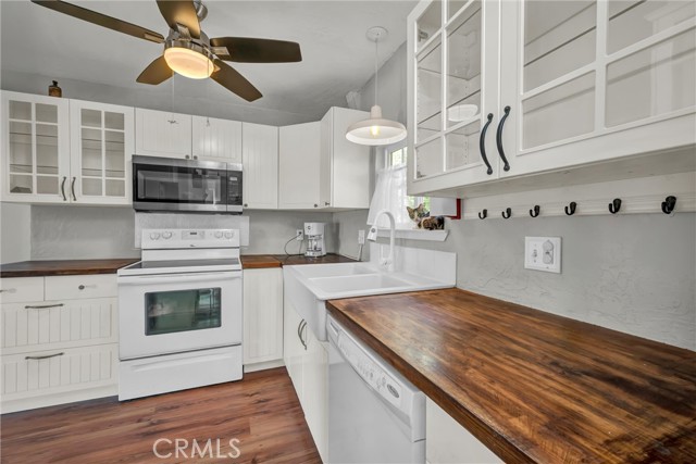 11668 Lakeview, Clearlake Oaks