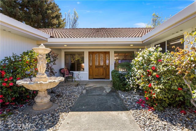 8581 Paradise Valley Boulevard, Lucerne