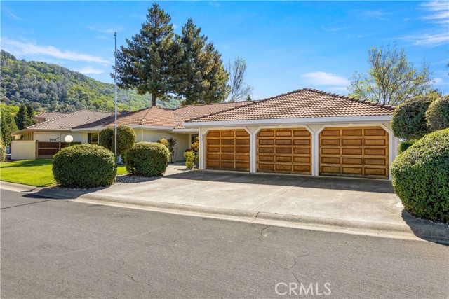 8581 Paradise Valley Boulevard, Lucerne