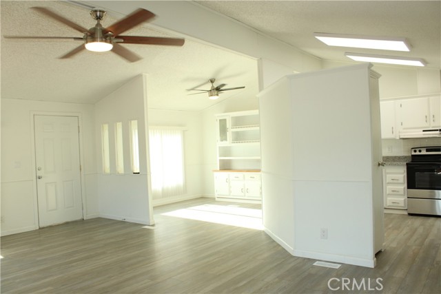 12980 Island Dr, Clearlake Oaks