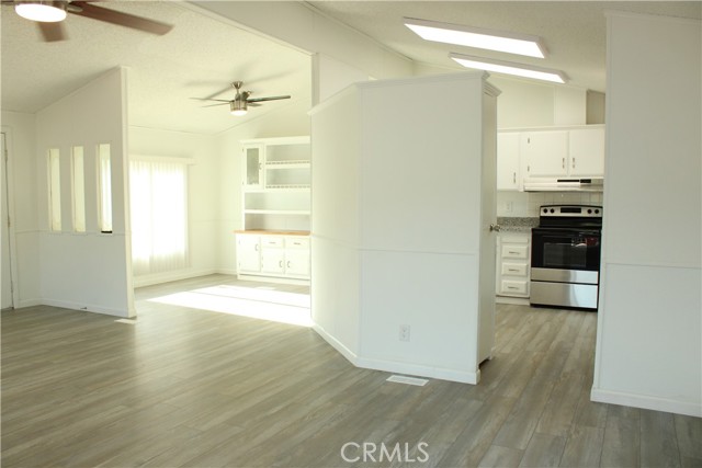 12980 Island Dr, Clearlake Oaks
