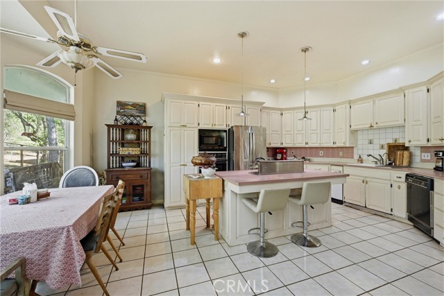 19552 Powder Horn, Hidden Valley Lake