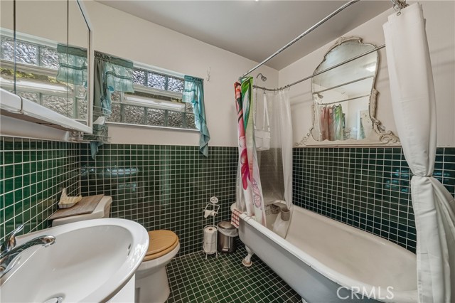 16179 Madrone, Cobb