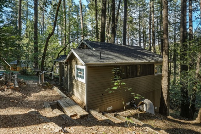 16179 Madrone, Cobb