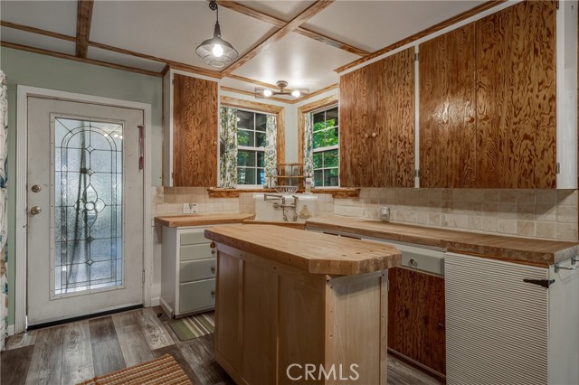 16179 Madrone, Cobb