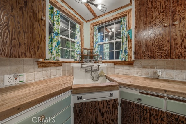 16179 Madrone, Cobb