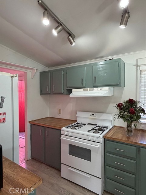 4047 Foothill, Lucerne