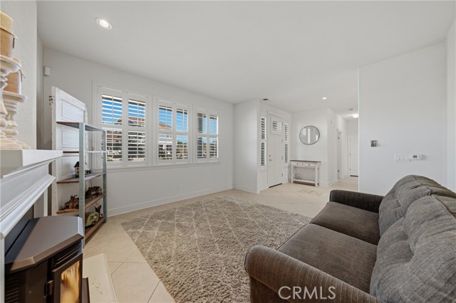 1250 Wrigley, Lakeport