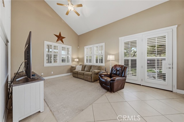 1250 Wrigley, Lakeport