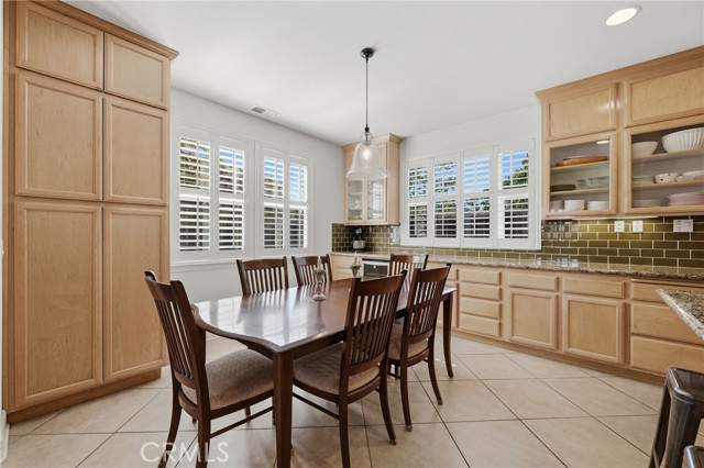 1250 Wrigley, Lakeport