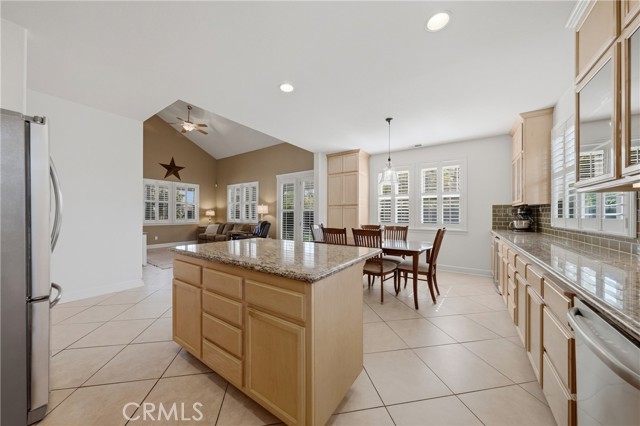 1250 Wrigley, Lakeport