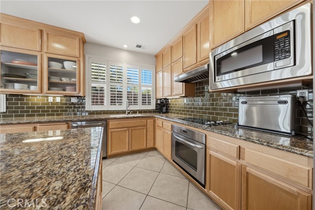 1250 Wrigley, Lakeport