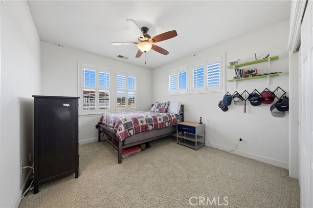 1250 Wrigley, Lakeport