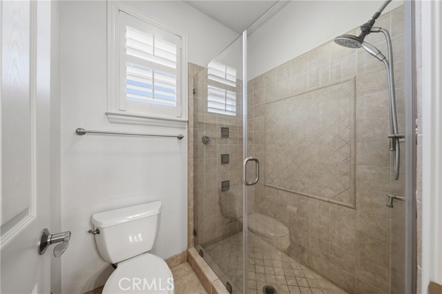 1250 Wrigley, Lakeport