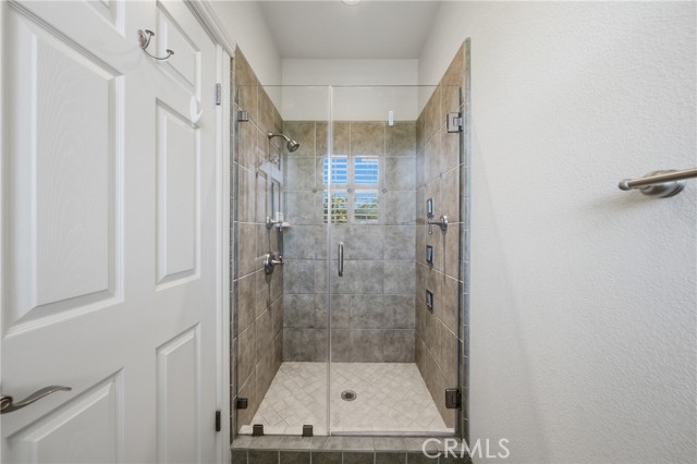 1250 Wrigley, Lakeport