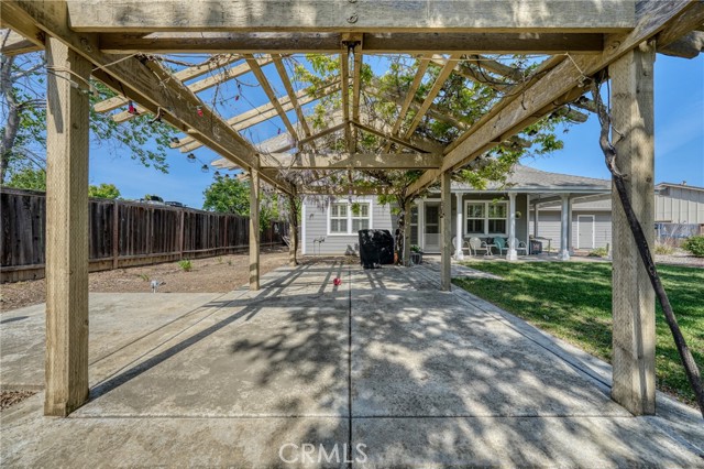 1250 Wrigley, Lakeport