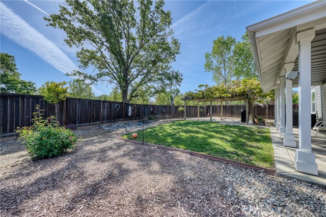 1250 Wrigley, Lakeport