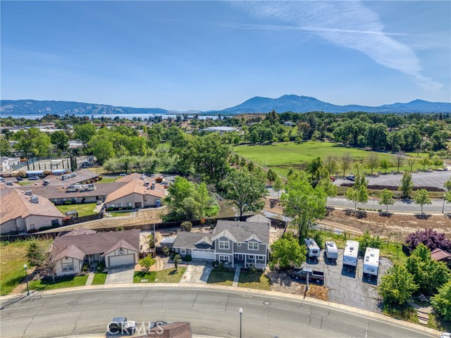 1250 Wrigley, Lakeport