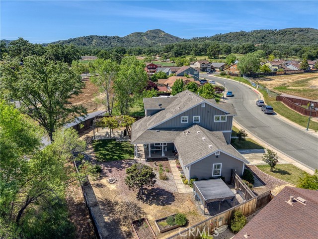 1250 Wrigley, Lakeport