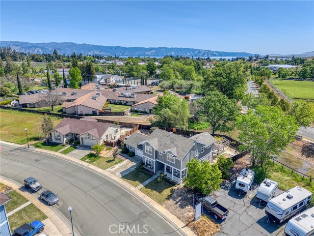 1250 Wrigley, Lakeport