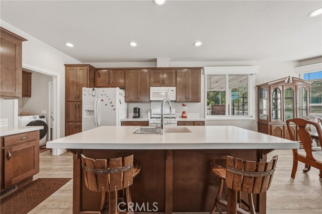 5220 Lakeshore, Lakeport