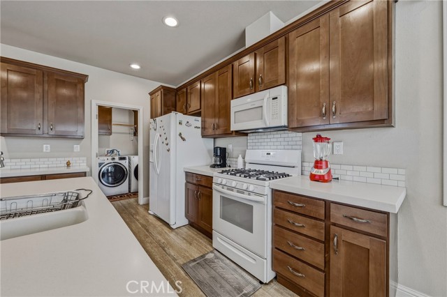5220 Lakeshore, Lakeport