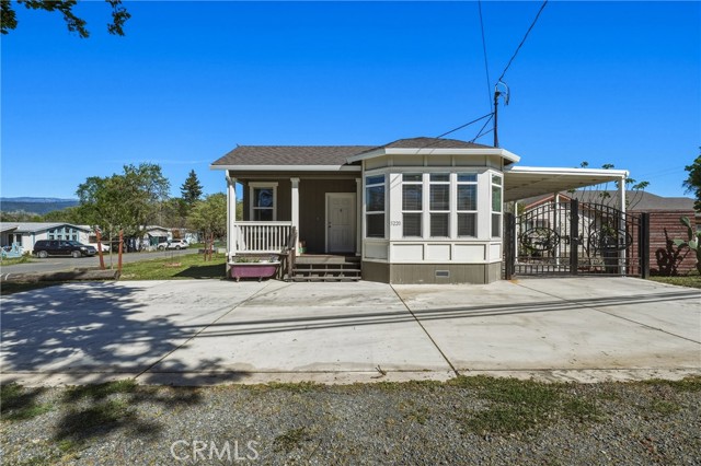 5220 Lakeshore, Lakeport