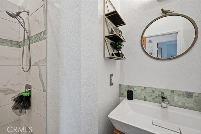 10313 Walnut Way, Kelseyville