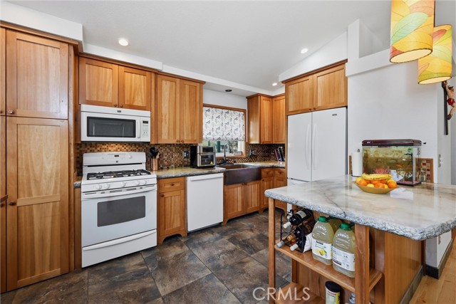10313 Walnut Way, Kelseyville