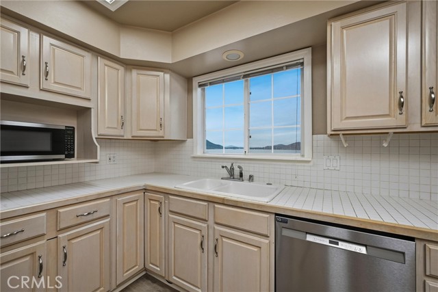 13674 Anderson, Lower Lake