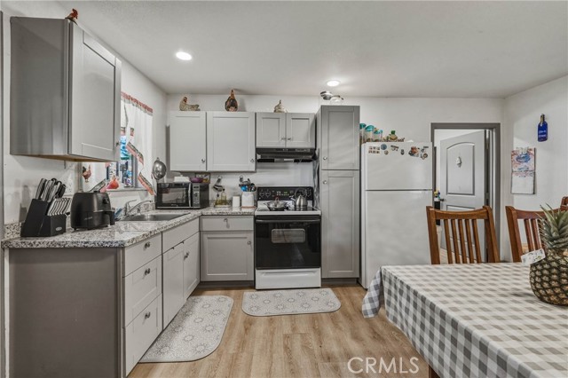 3676 Madrone, Clearlake