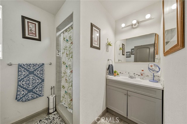 3676 Madrone, Clearlake