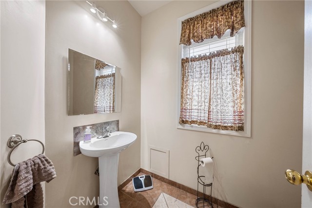 2920 Meadow Creek Road, Clearlake Oaks