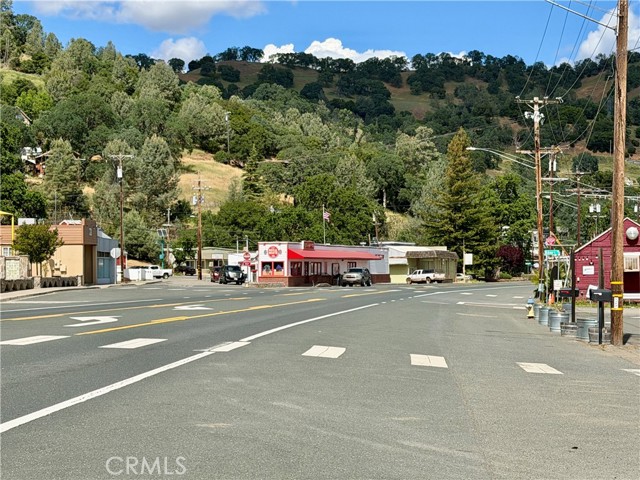 10523 E Highway 20, Clearlake Oaks