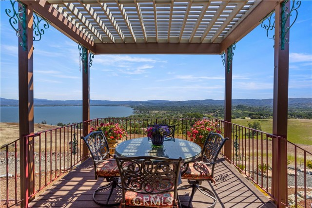 425 Lake Vista, Lakeport