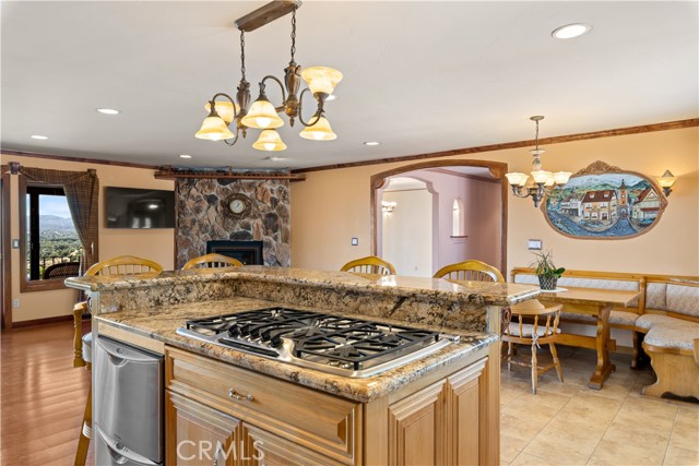 425 Lake Vista, Lakeport
