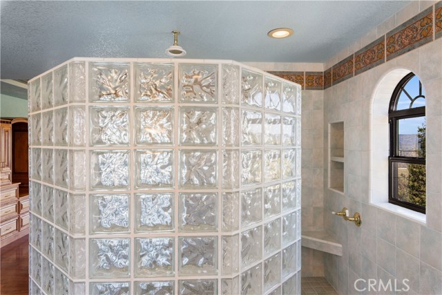 425 Lake Vista, Lakeport