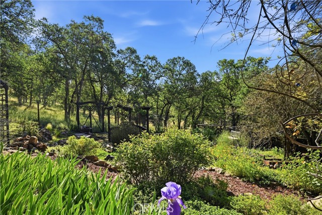 19345 Moon Ridge, Hidden Valley Lake