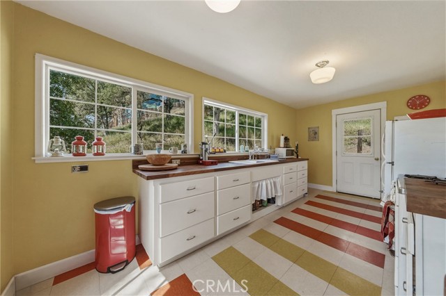 12398 Lakeshore, Clearlake